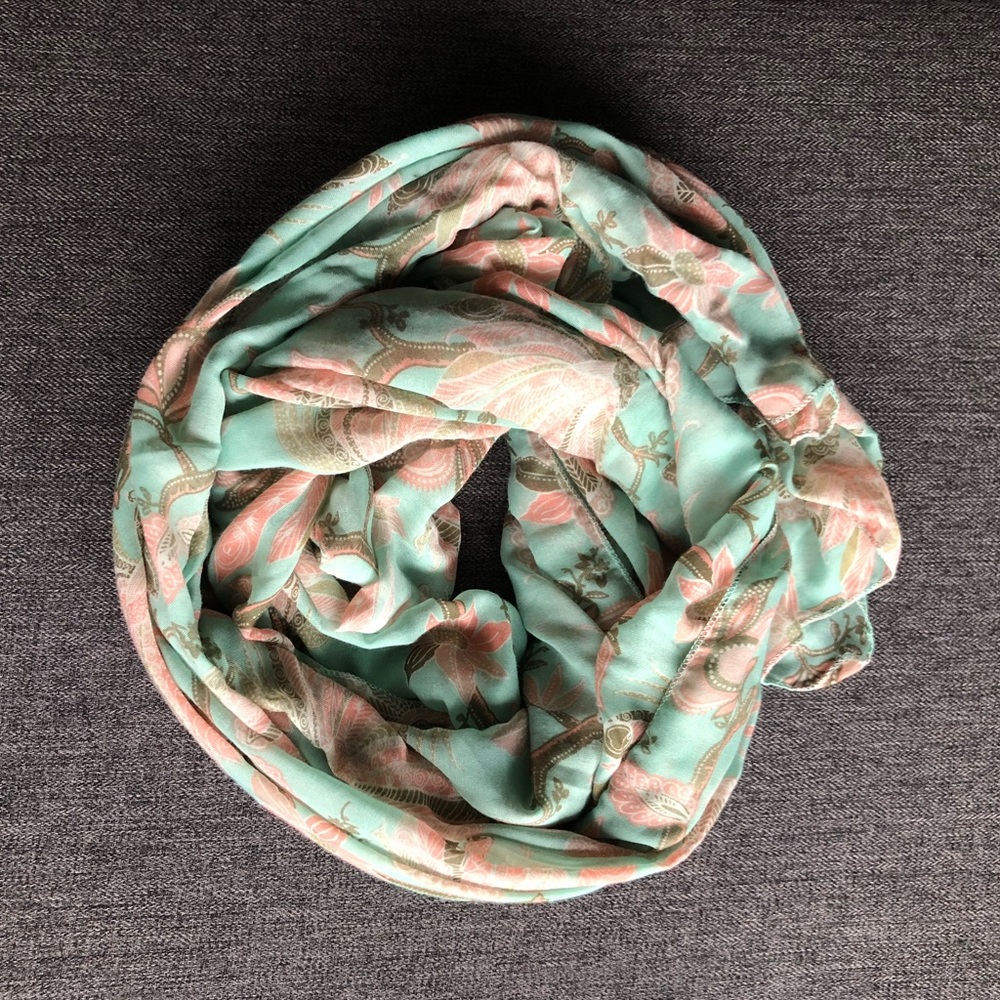 Floral scarf.